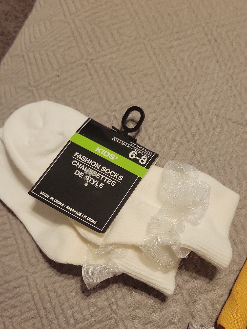 Kids White Ruffle Ankle Socks with Sheer Bow Accent